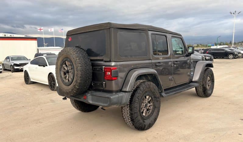 
								JEEP WRANGLER UNLIIMITED SAHARA full									