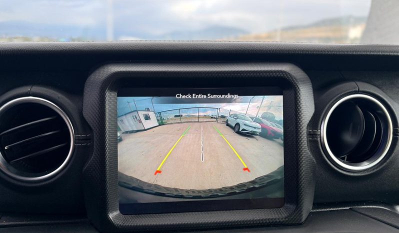 
								JEEP WRANGLER UNLIIMITED SAHARA full									