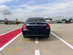 
										MERCEDES-BENZ C-CLASS 300 full									