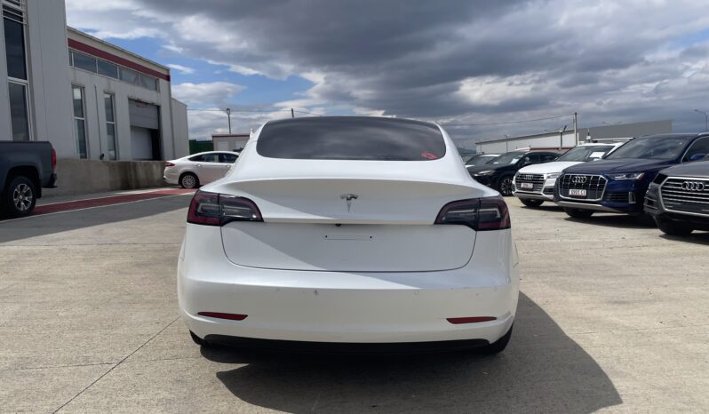 
								TESLA MODEL 3 full									