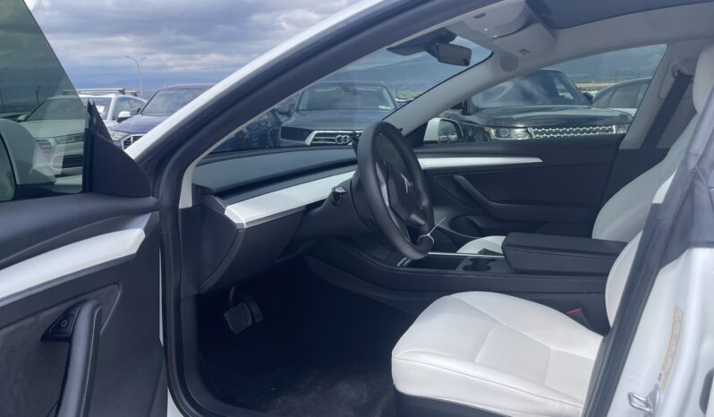 
								TESLA MODEL 3 full									