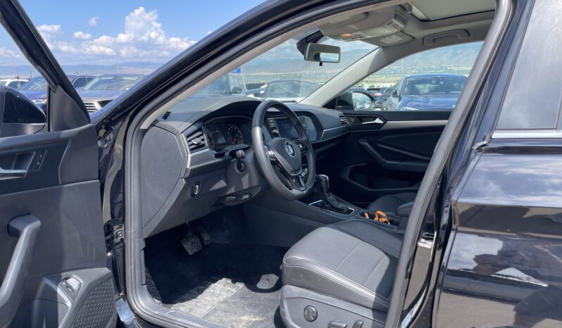 
								VOLKSWAGEN JETTA full									