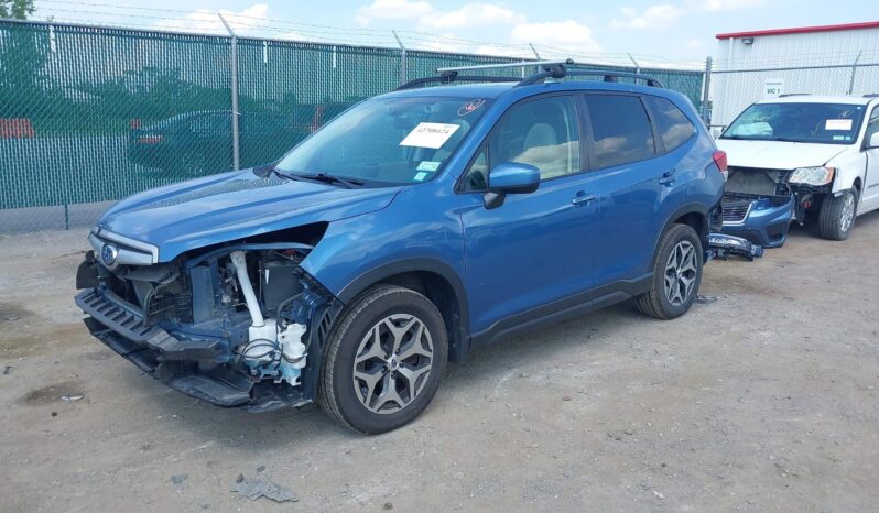 
								Subaru Forester full									