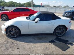 
										2016 Mazda MX-5 full									