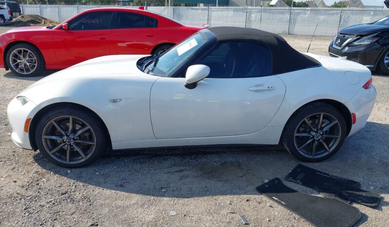 
								2016 Mazda MX-5 full									