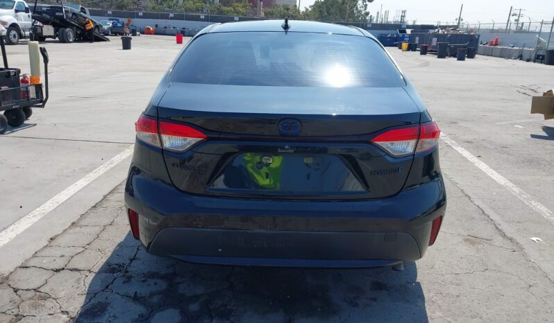 
								Toyota Corolla full									