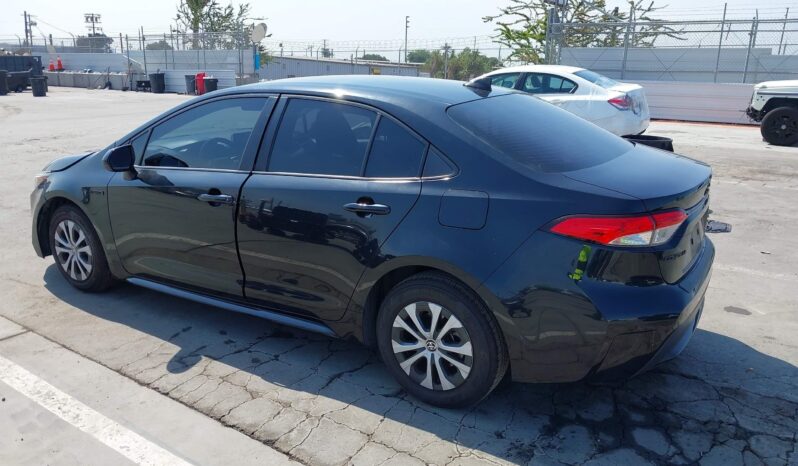 
								Toyota Corolla full									