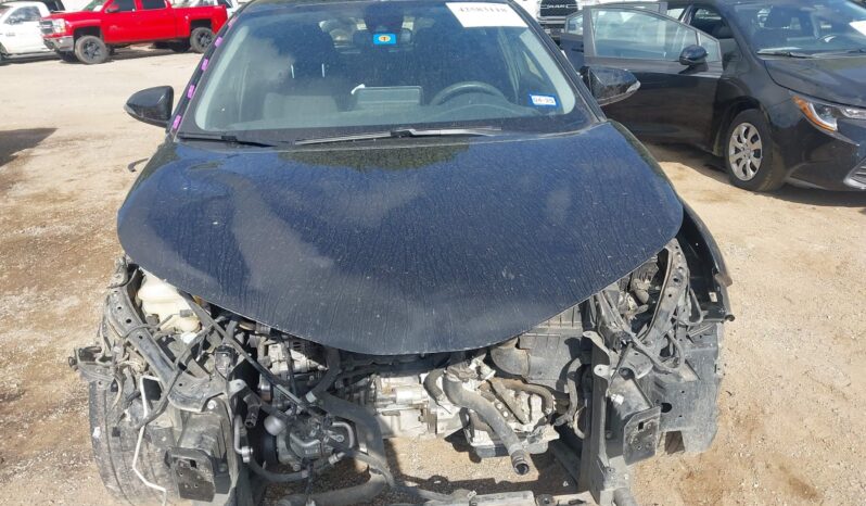 
								Toyota C-HR full									