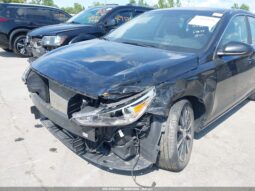 
										2019 Hyundai Elantra gt full									