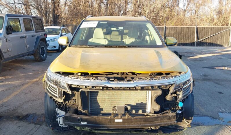 
								KIA SELTOS full									