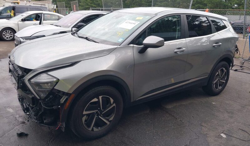 
								Kia Sportage full									