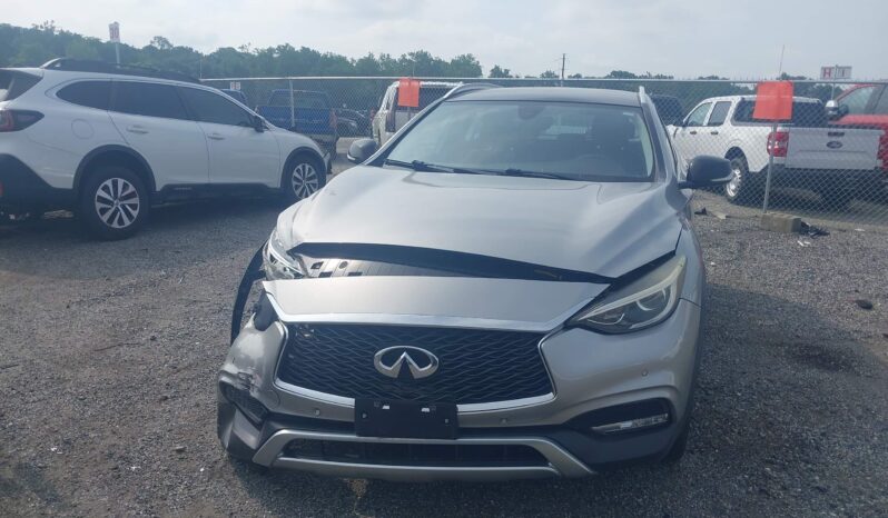 
								2016 Infiniti QX30 full									
