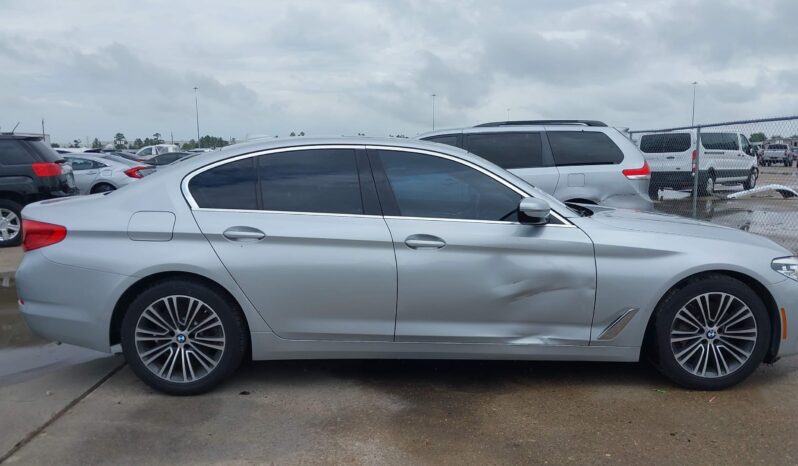 
								BMW 5 Series full									