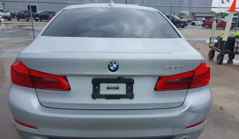 
								BMW 5 Series full									