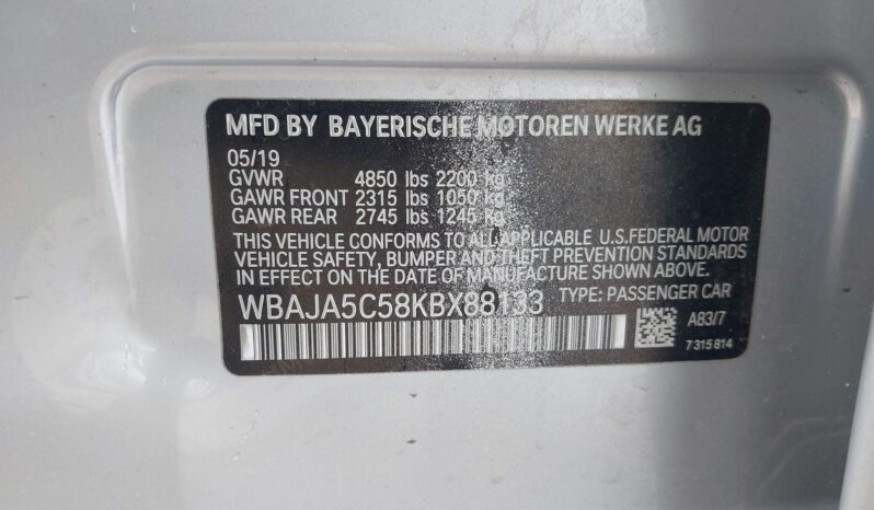 
								BMW 5 Series full									