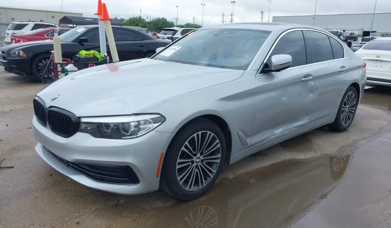 
								BMW 5 Series full									