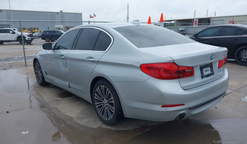 
								BMW 5 Series full									