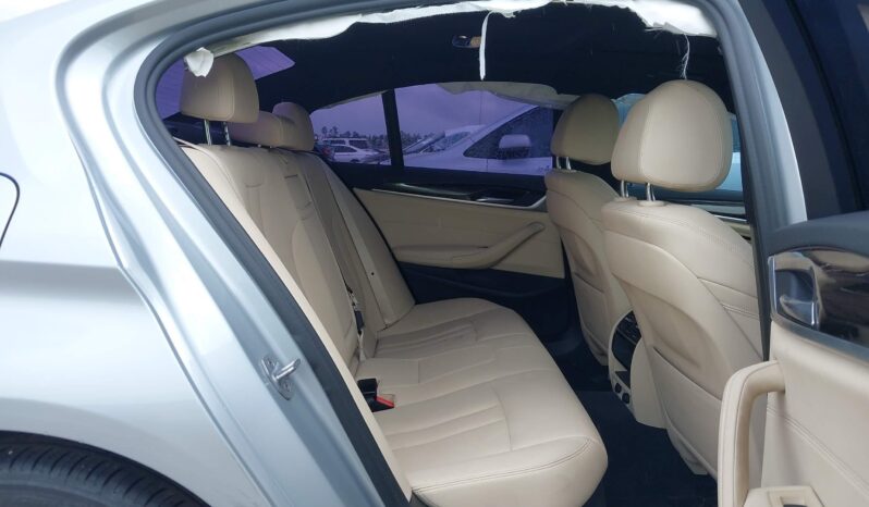 
								BMW 5 Series full									