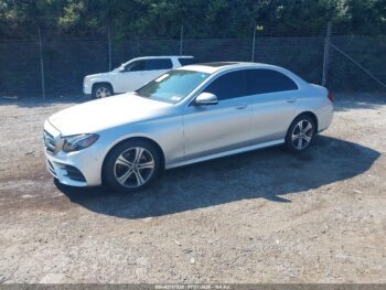 MERCEDES-BENZ E300