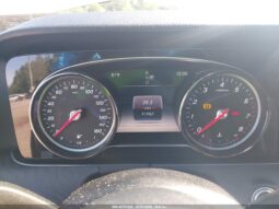 
										MERCEDES-BENZ E300 full									