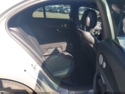 
										MERCEDES-BENZ E300 full									