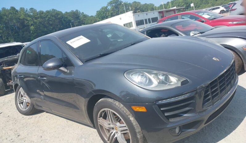 
								2016 Porsche Macan full									
