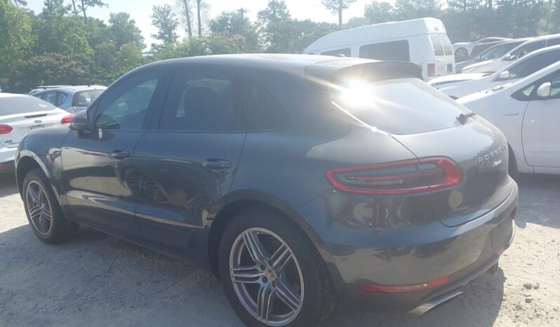 
								2016 Porsche Macan full									