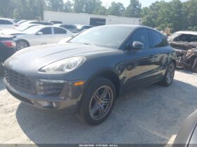 2016 Porsche Macan