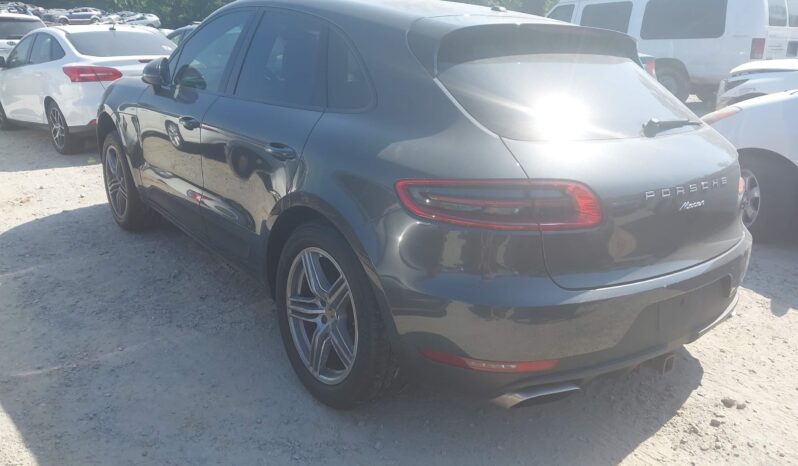 
								2016 Porsche Macan full									