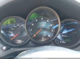 
										Porsche Macan full									