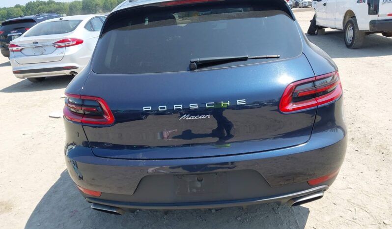 
								Porsche Macan full									