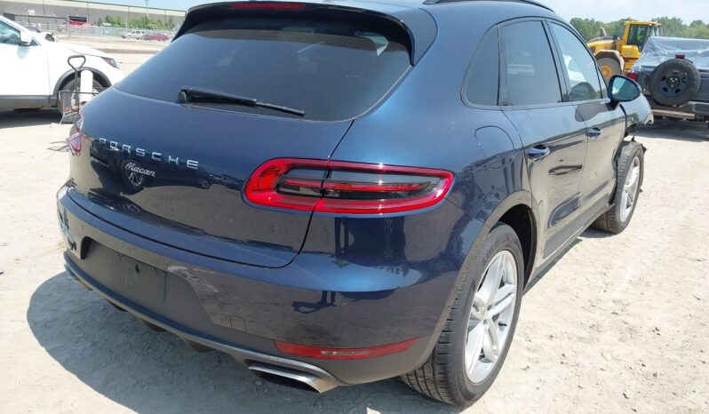 
								Porsche Macan full									