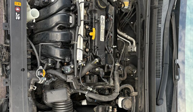 
								HYUNDAI ELANTRA full									