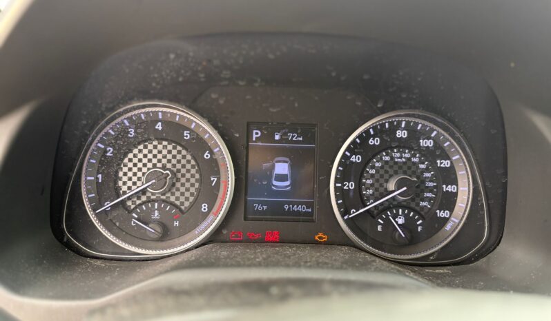 
								HYUNDAI ELANTRA full									