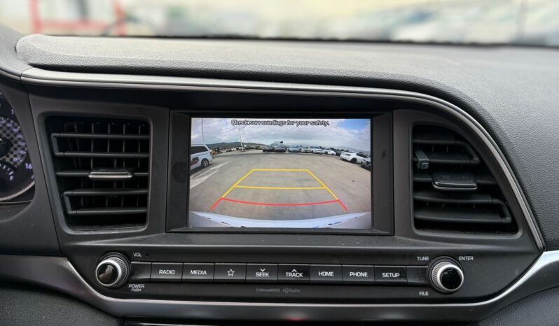 
								HYUNDAI ELANTRA full									