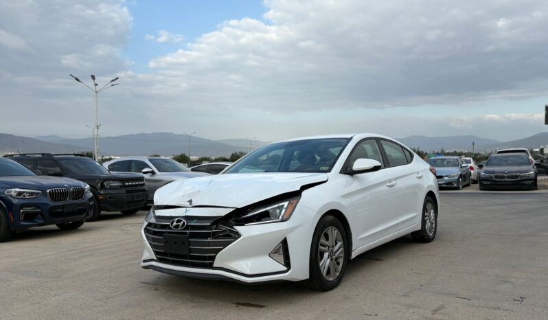 
								HYUNDAI ELANTRA full									