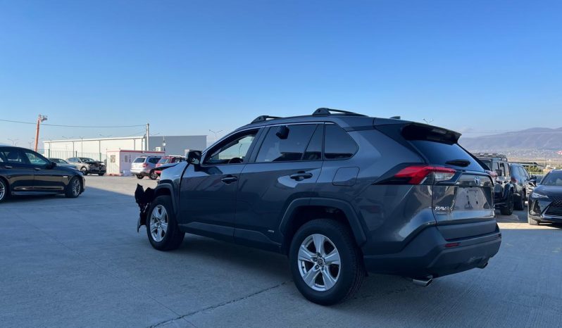 
								Toyota RAV4 full									