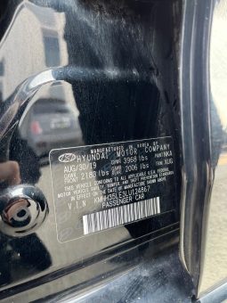 
										2019 Hyundai Elantra gt full									