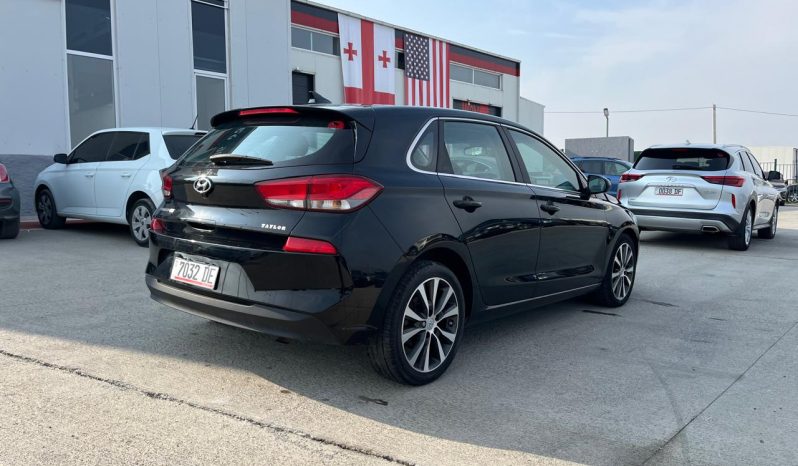 
								2019 Hyundai Elantra gt full									