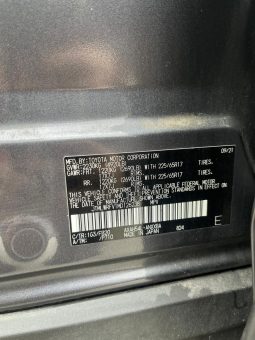 
										2021 Toyota RAV4 HYBRID full									