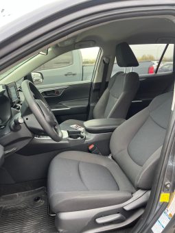 
										2021 Toyota RAV4 HYBRID full									