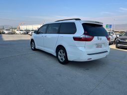 
										TOYOTA SIENNA full									