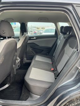 
										2023 Volkswagen Taos full									