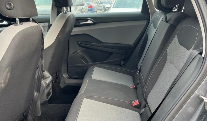 
								2023 Volkswagen Taos full									