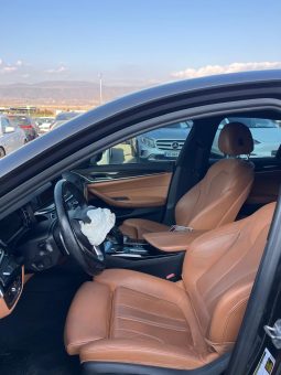 
										2017 BMW 530 XI full									