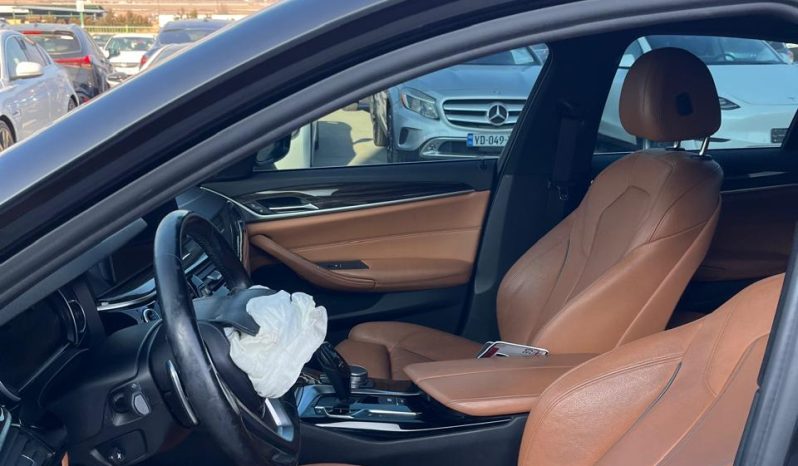 
								2017 BMW 530 XI full									