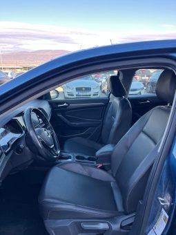 
										VOLKSWAGEN JETTA full									