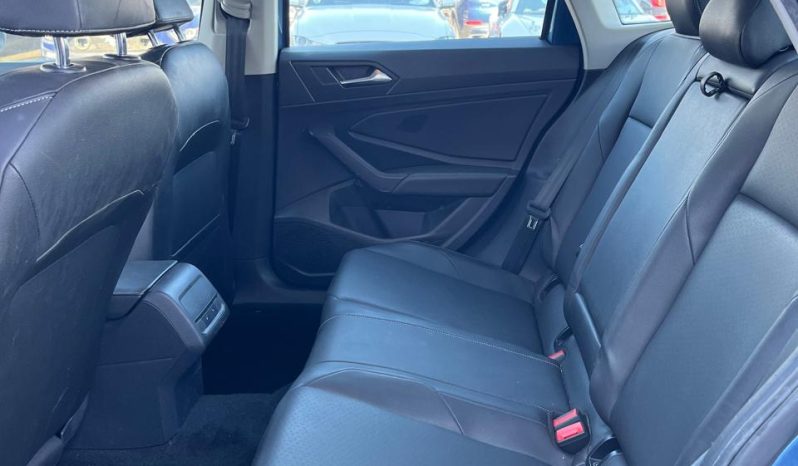 
								VOLKSWAGEN JETTA full									