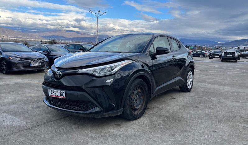 
								Toyota C-HR full									