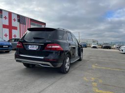 
										Mercedes-Benz ML-Class full									